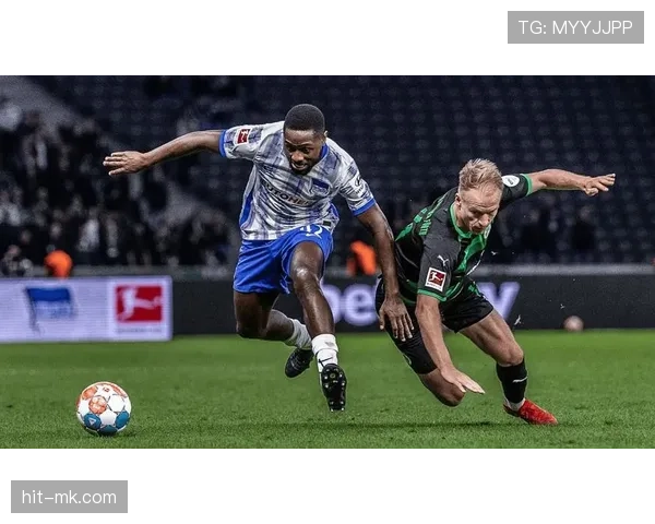 阿贾克斯攻防表现均衡 状态持续提升