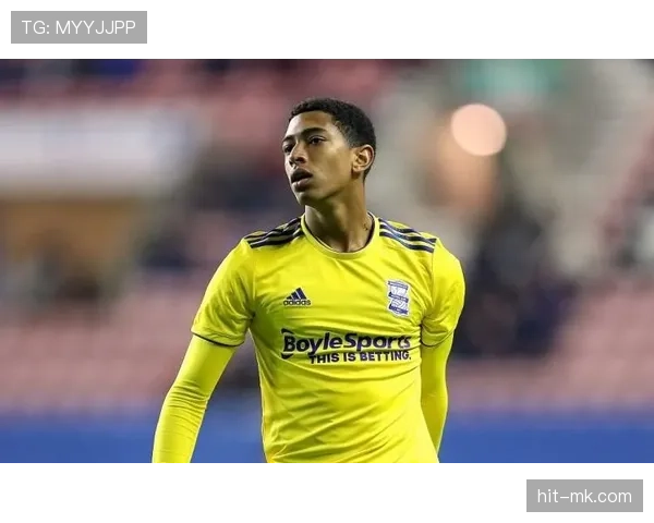 贝林厄姆对阵不同联赛球队的表现差异及环境影响解析 贝林厄姆对阵不同联赛球队的表现差异及环境影响解析